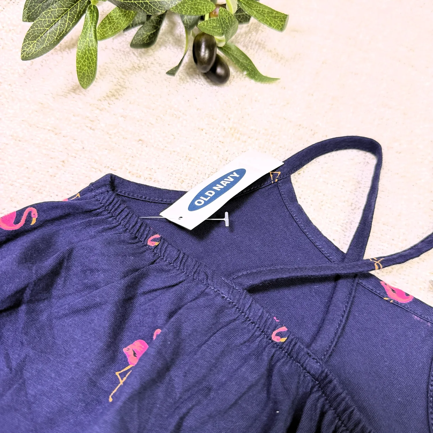 Сукня синя на бретелях з принтом рожевих фламінго від Old Navy - Зображення 2